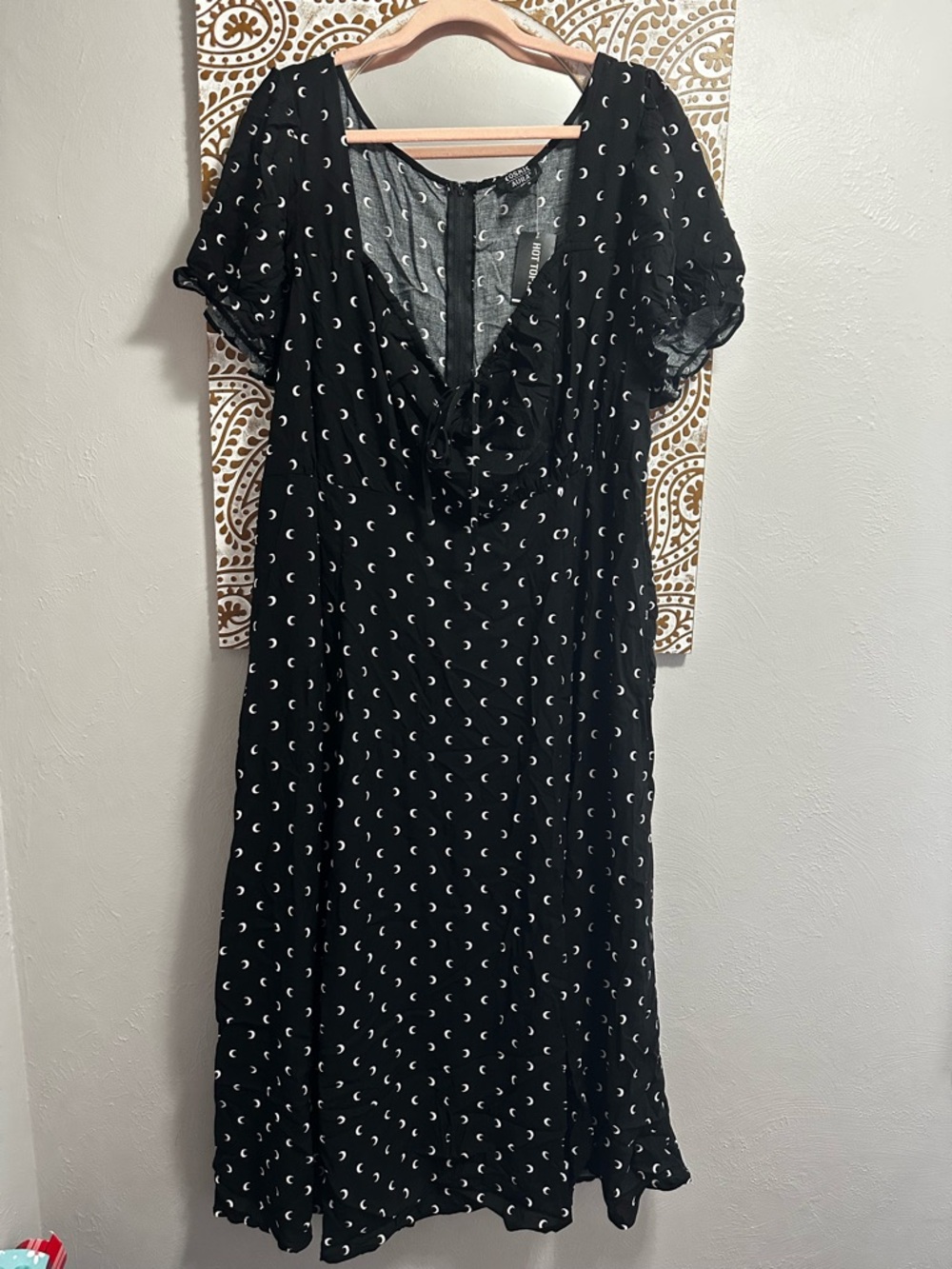 Black Crescent Moon Print Midi Dress